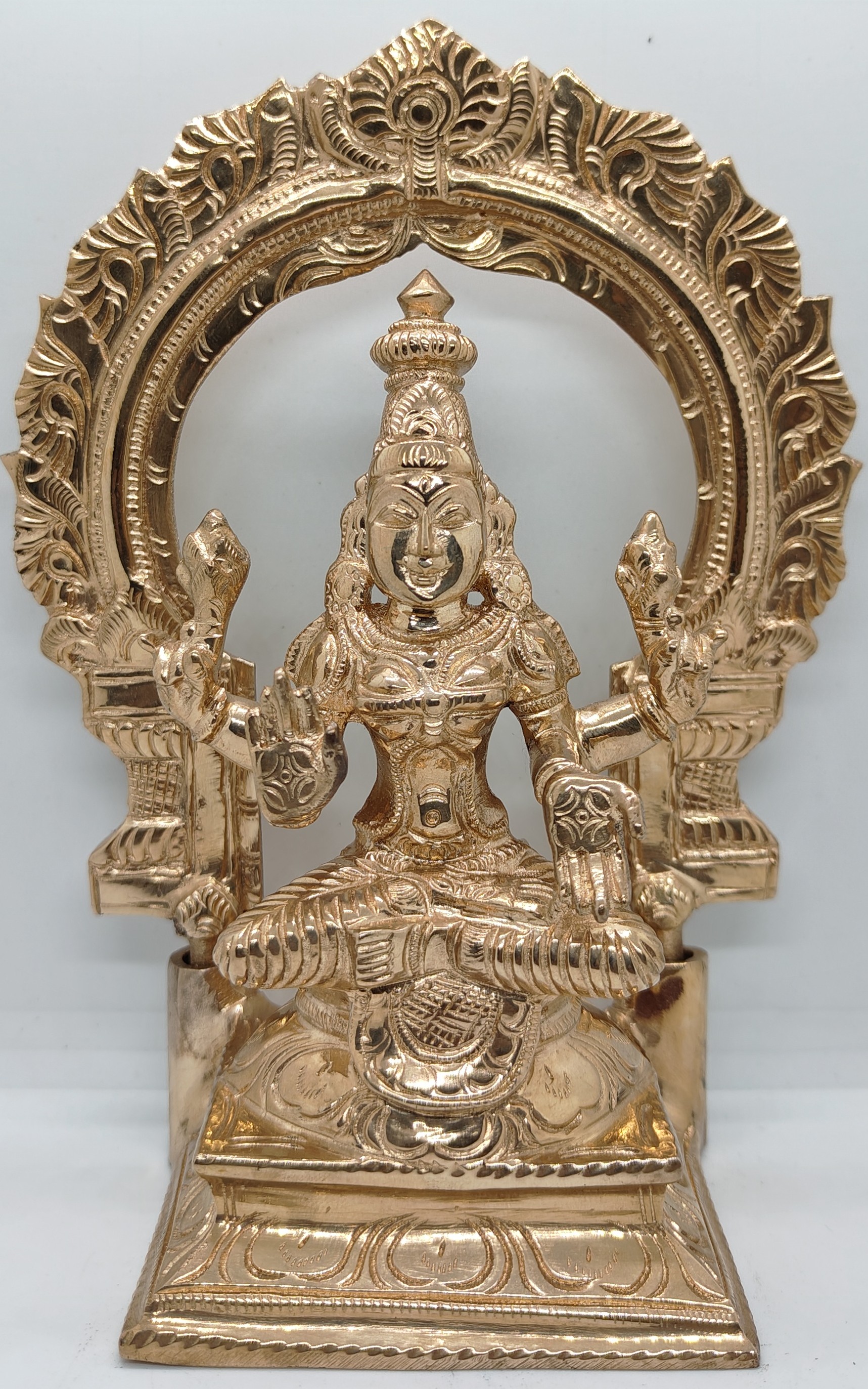Divine Bija Sri Lakshmi Devi With Arch 7 inches Panchalogam Divine Bija (Vedic Way) | A story of motivation, passion and unconditional commitment